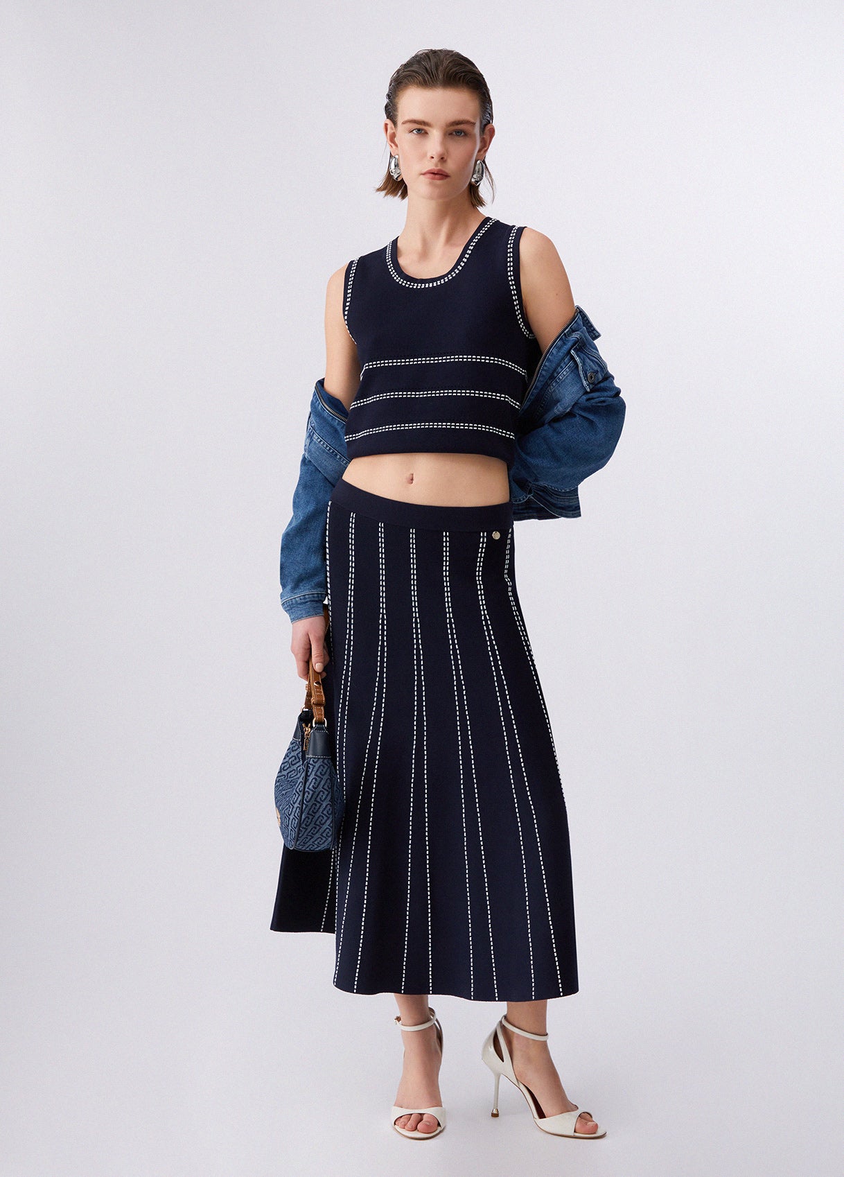 WA6146MA81RL9057XS-blue