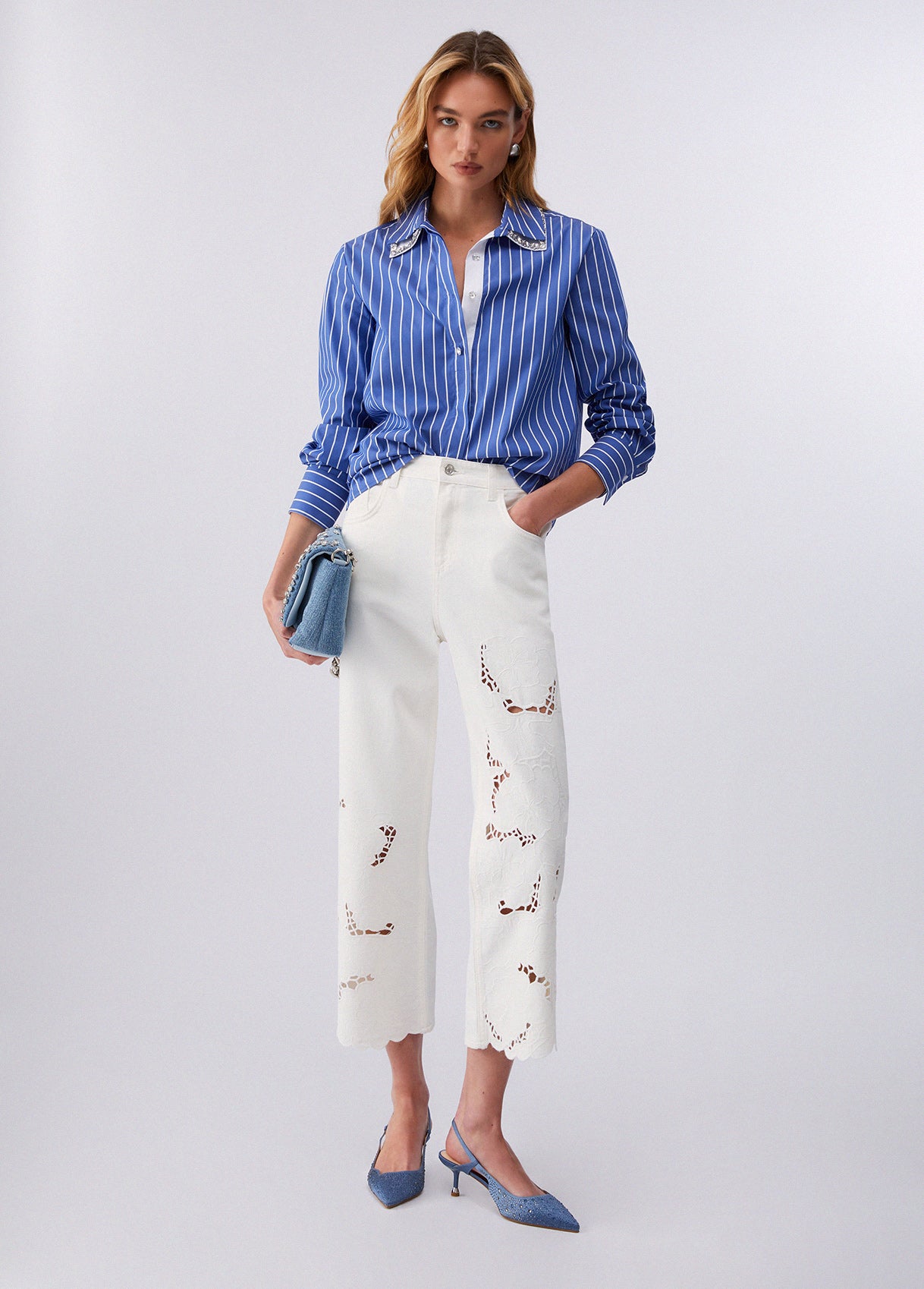 WA6183T407AT960138-striped blue