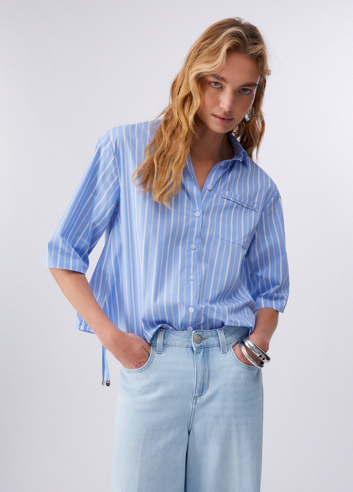 WA6417T405AN937438-striped