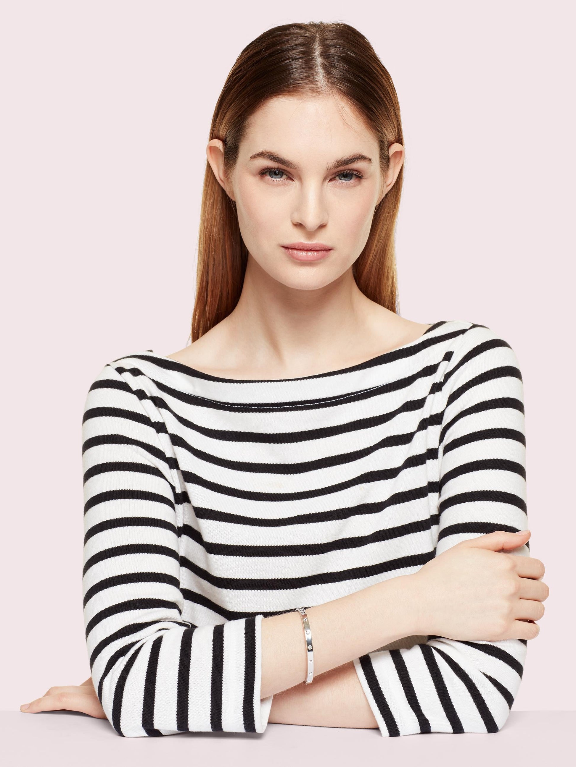 WBRUB745-metal stone hinged bangle-Clear/Slvr