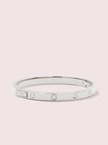wbrui002_engraved spade bangle_Silver.