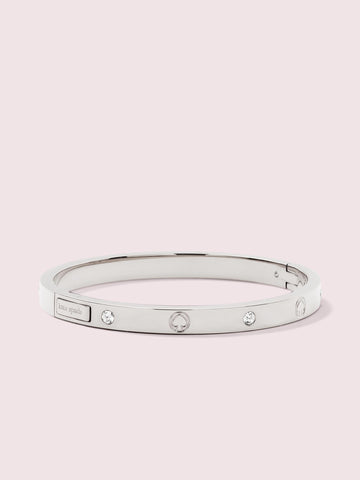 wbrui002_engraved spade bangle_Silver.