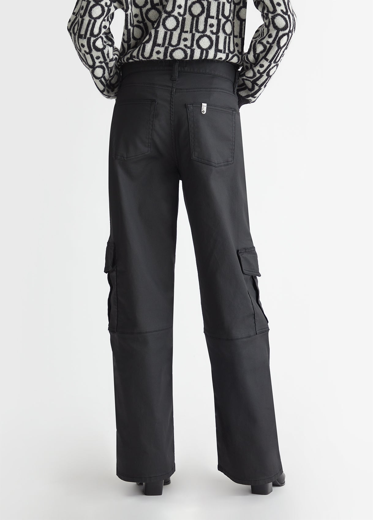 WF4355E08602222224-black