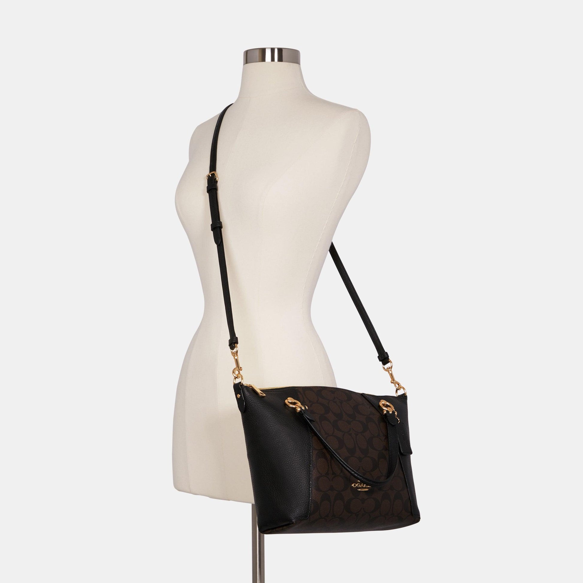 Kacey Satchel In Signature Canvas-SIG KCY SATC-IM/Brown Black