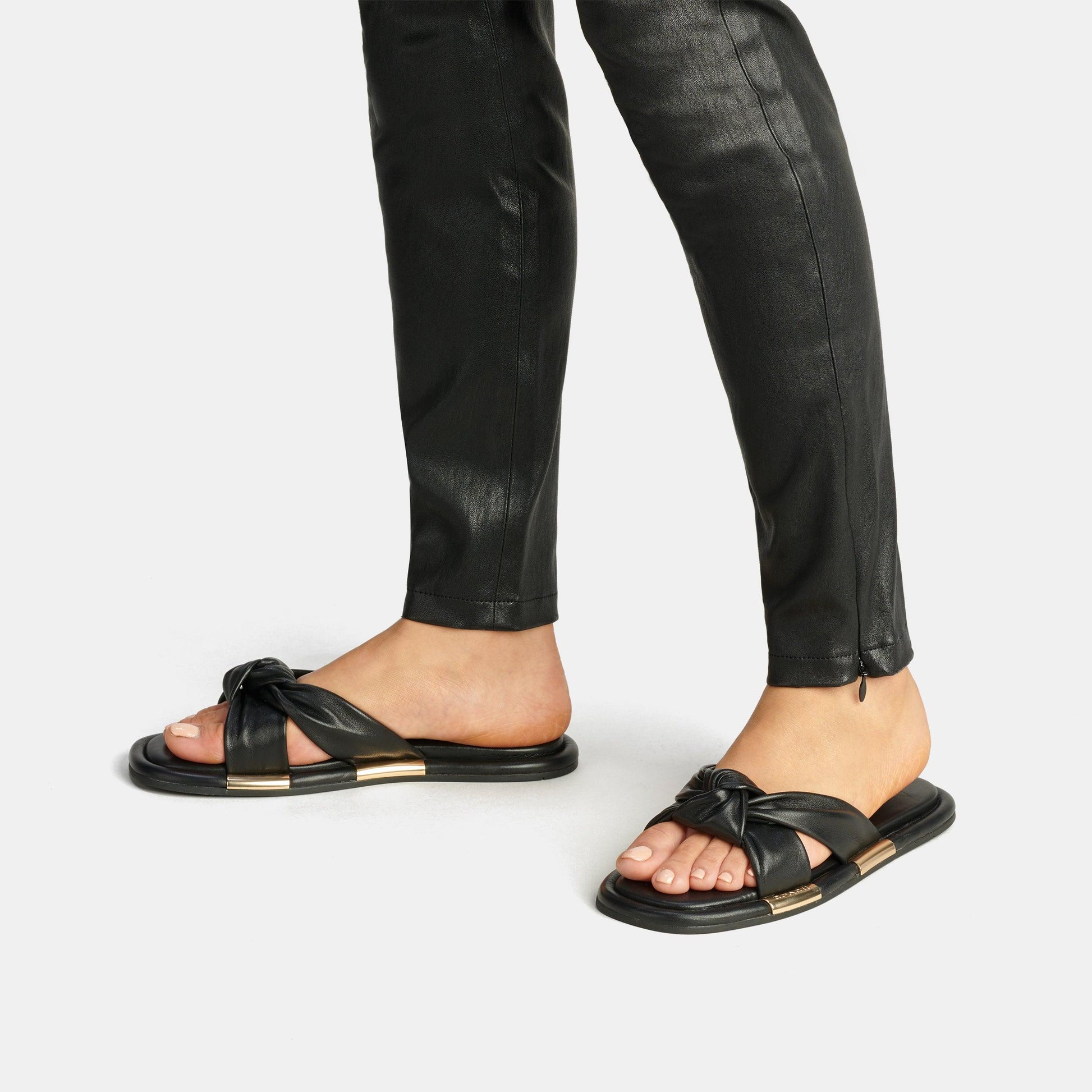 Brooklyn Sandal - COACH Saudi Arabia Official Site