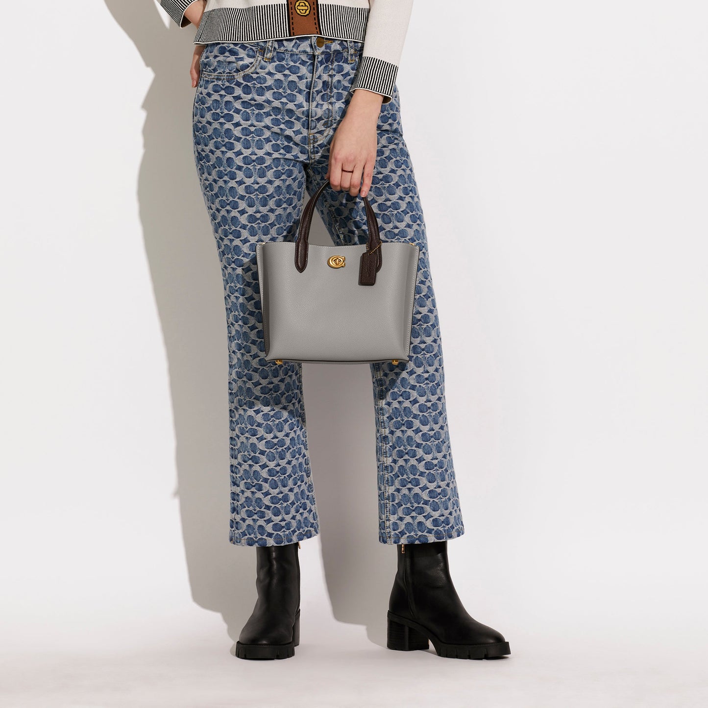 C9092-WILLOW TOTE BAG 24 IN COLORBLOCK WITH SIGNATURE CANVAS INTERIOR-B4/Dove Grey Multi