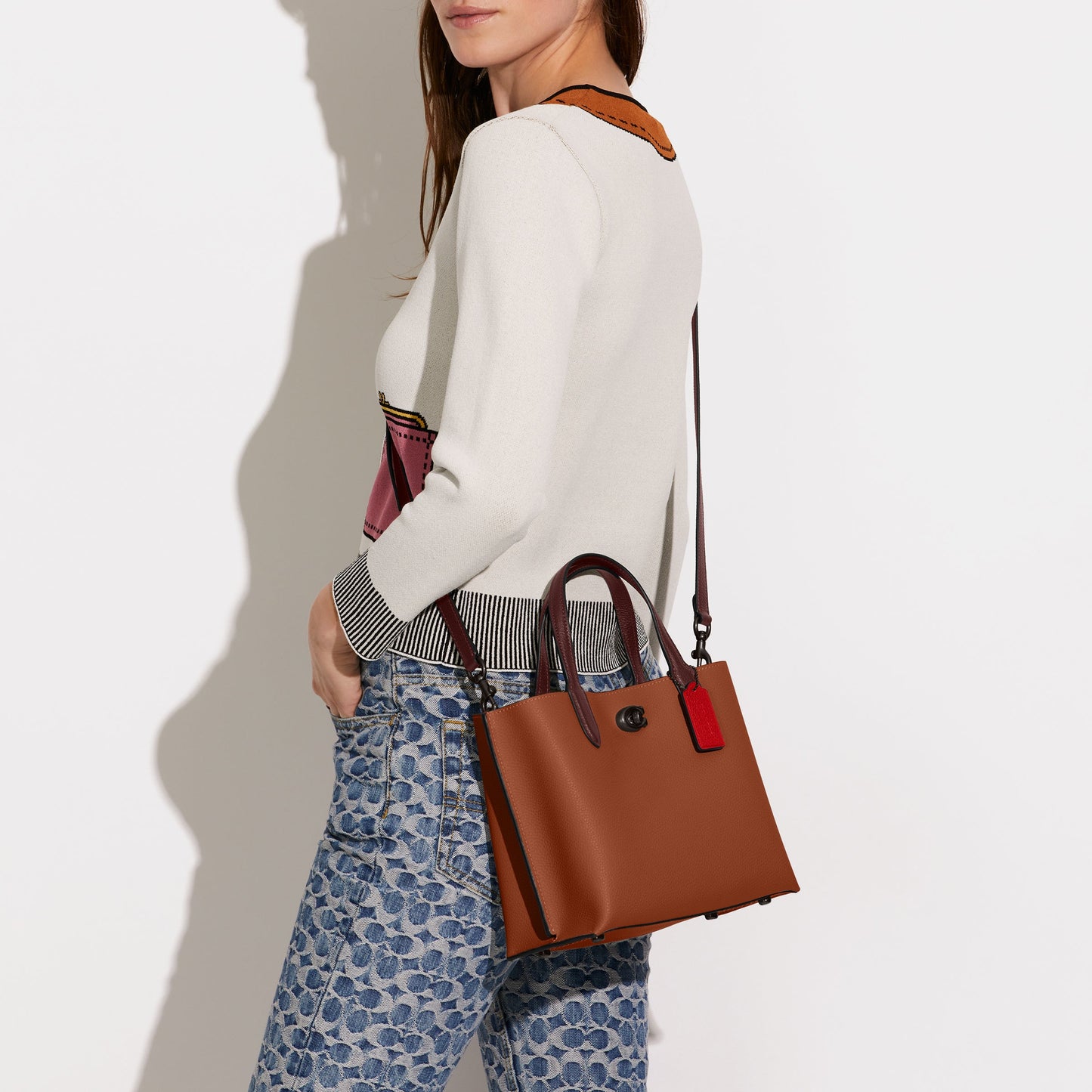 C9092-WILLOW TOTE BAG 24 IN COLORBLOCK WITH SIGNATURE CANVAS INTERIOR-V5/1941 Saddle Multi