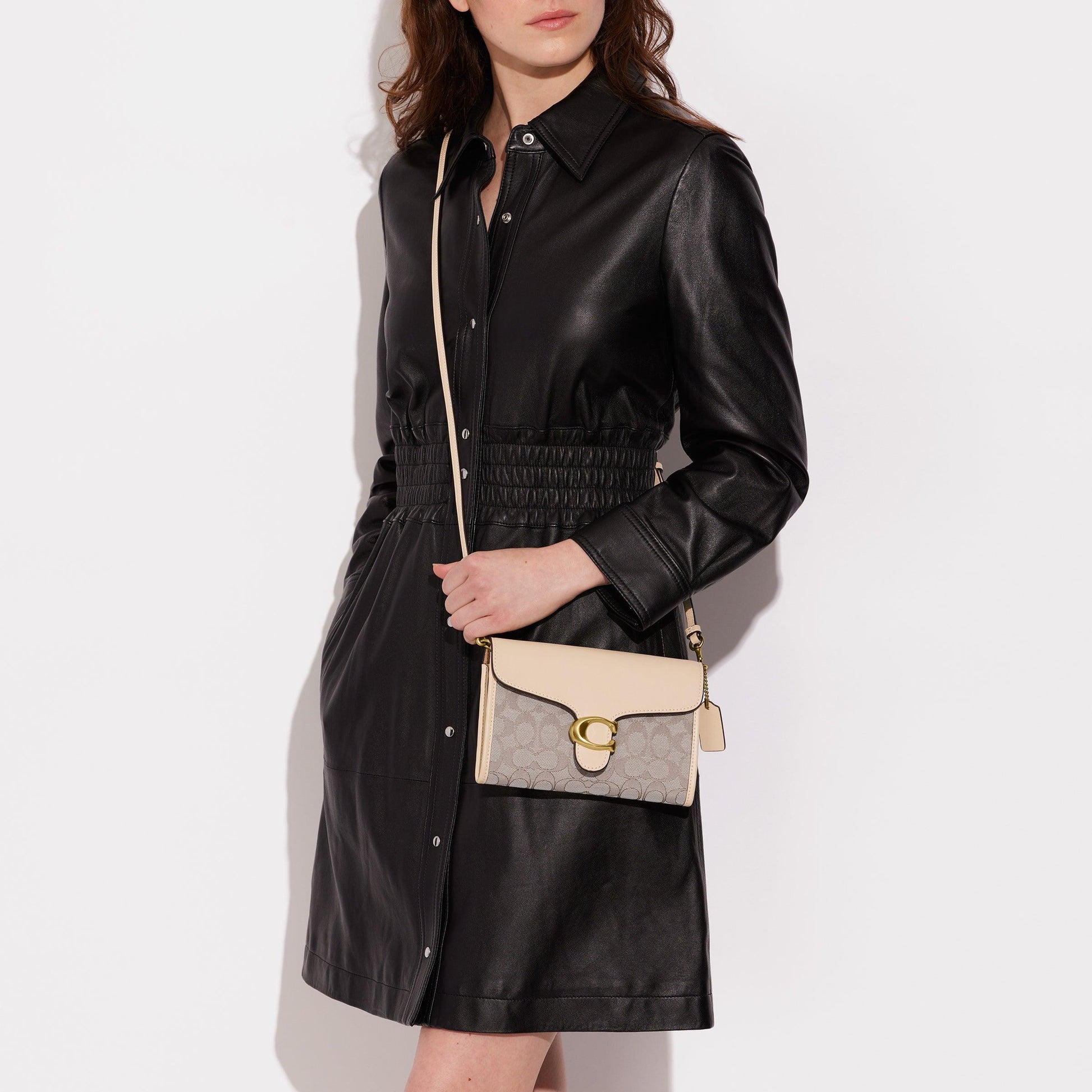 Tabby Chain Clutch In Signature Jacquard - COACH Saudi Arabia Official Site