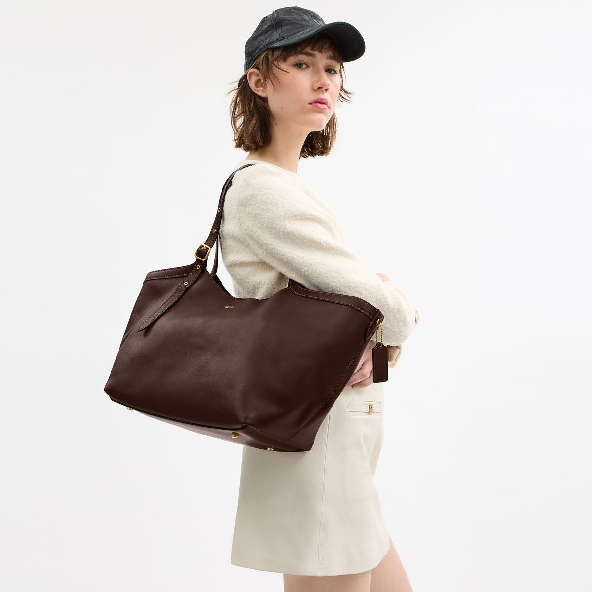 CAM00-Gramercy Tote-B4/Maple