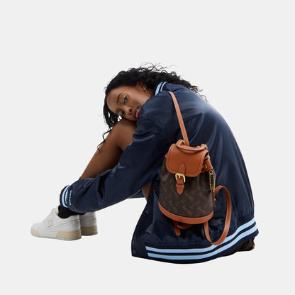 CAM31-HARPER BACKPACK WITH HORSE AND CARRIAGE PRINT-B4/Truffle Burnished Amber