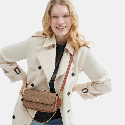 CAN91-BROOK FLAP CHAIN BAG IN SIGNATURE CANVAS-B4/Tan Caramel