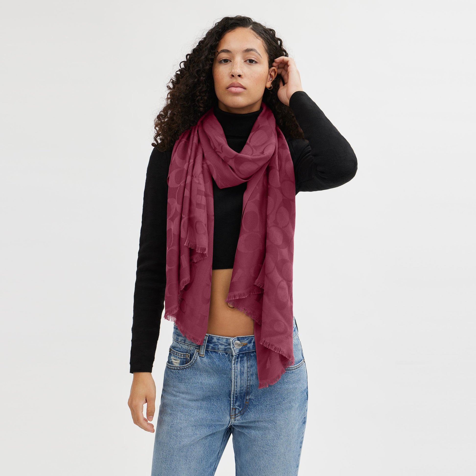 29CB690-Signature C Border Stole