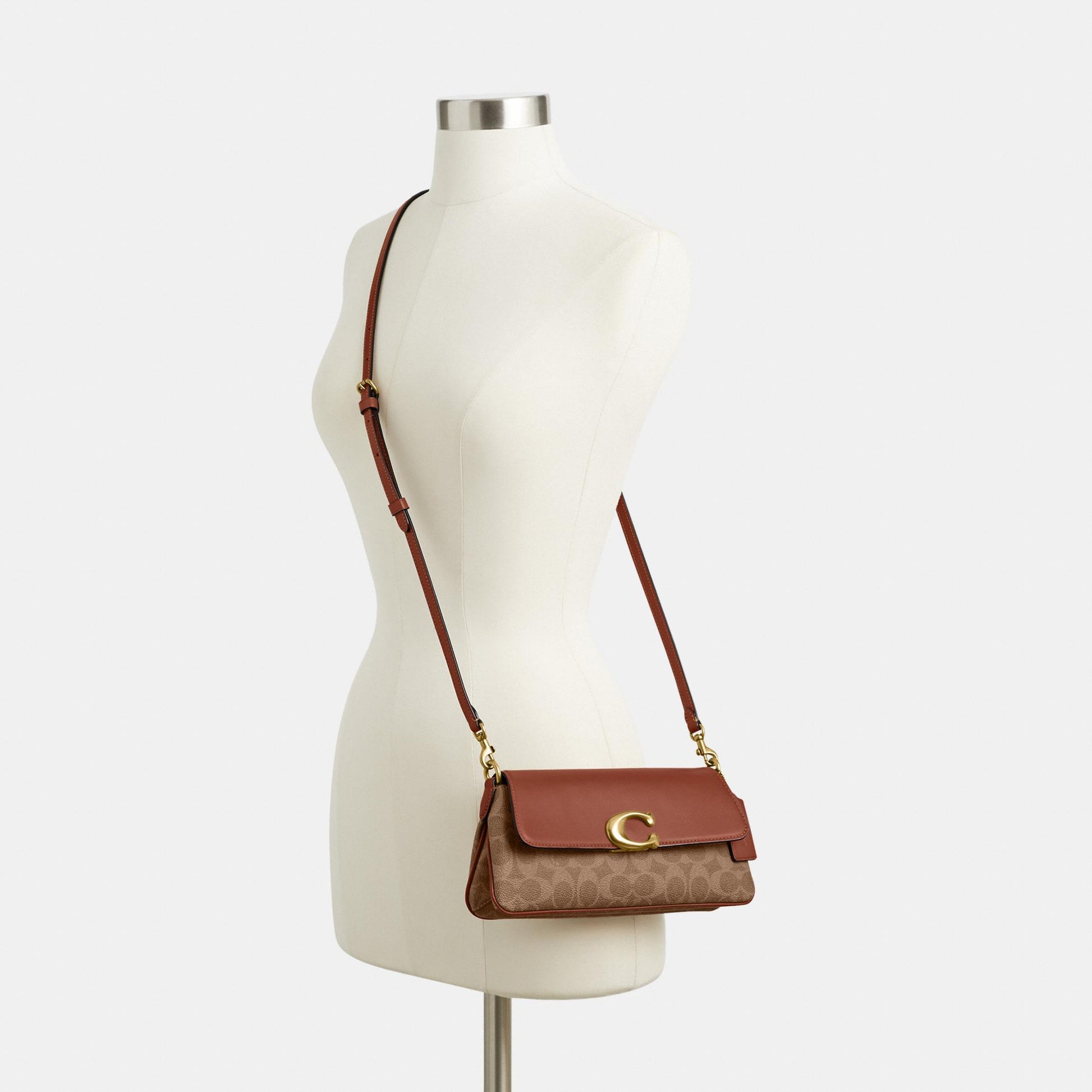 CBA83-Jet Shoulder Bag in Signature Canvas-B4/Tan Caramel
