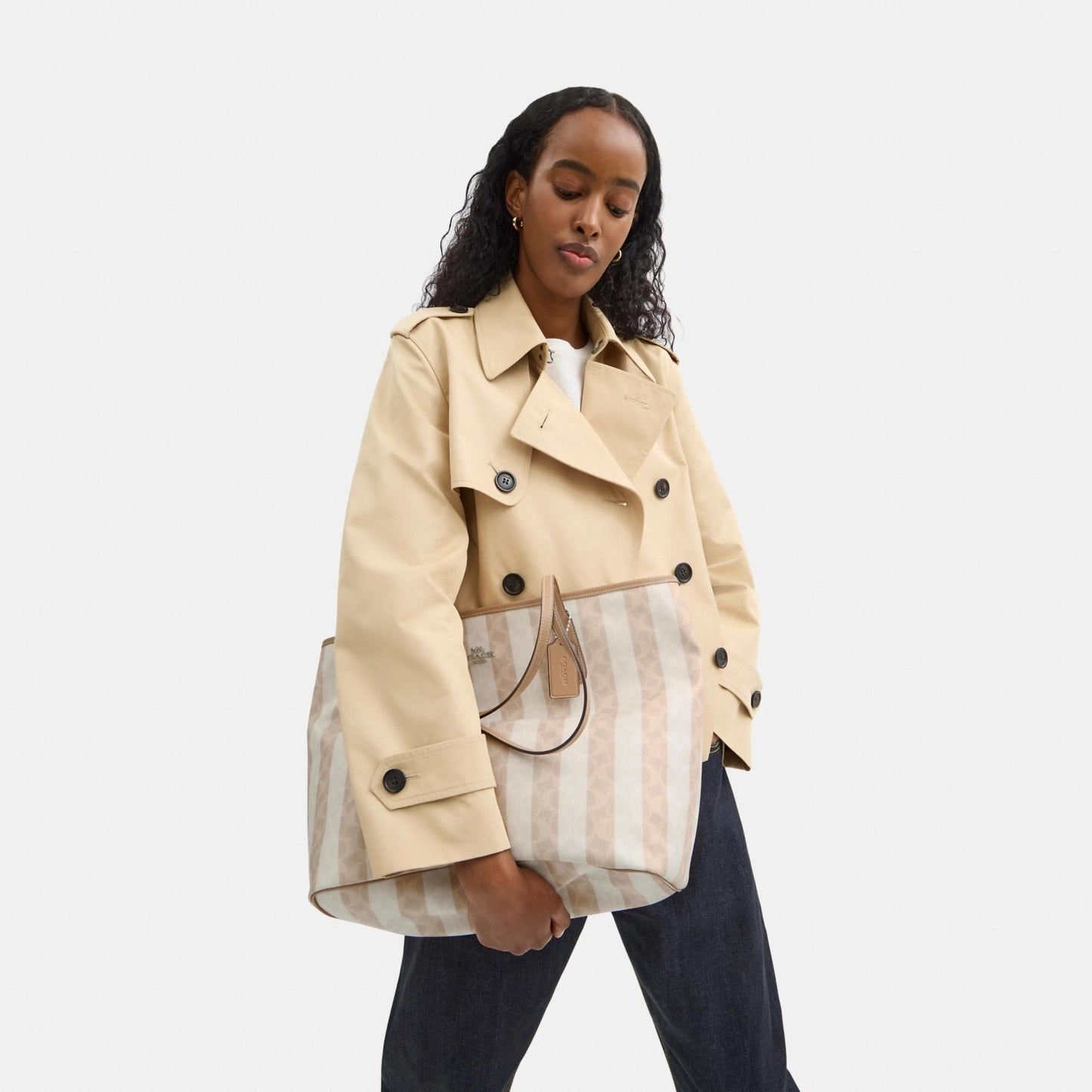 CBI03-Large City Tote Bag In Signature Canvas With Stripe-Sv/Sand/Tan