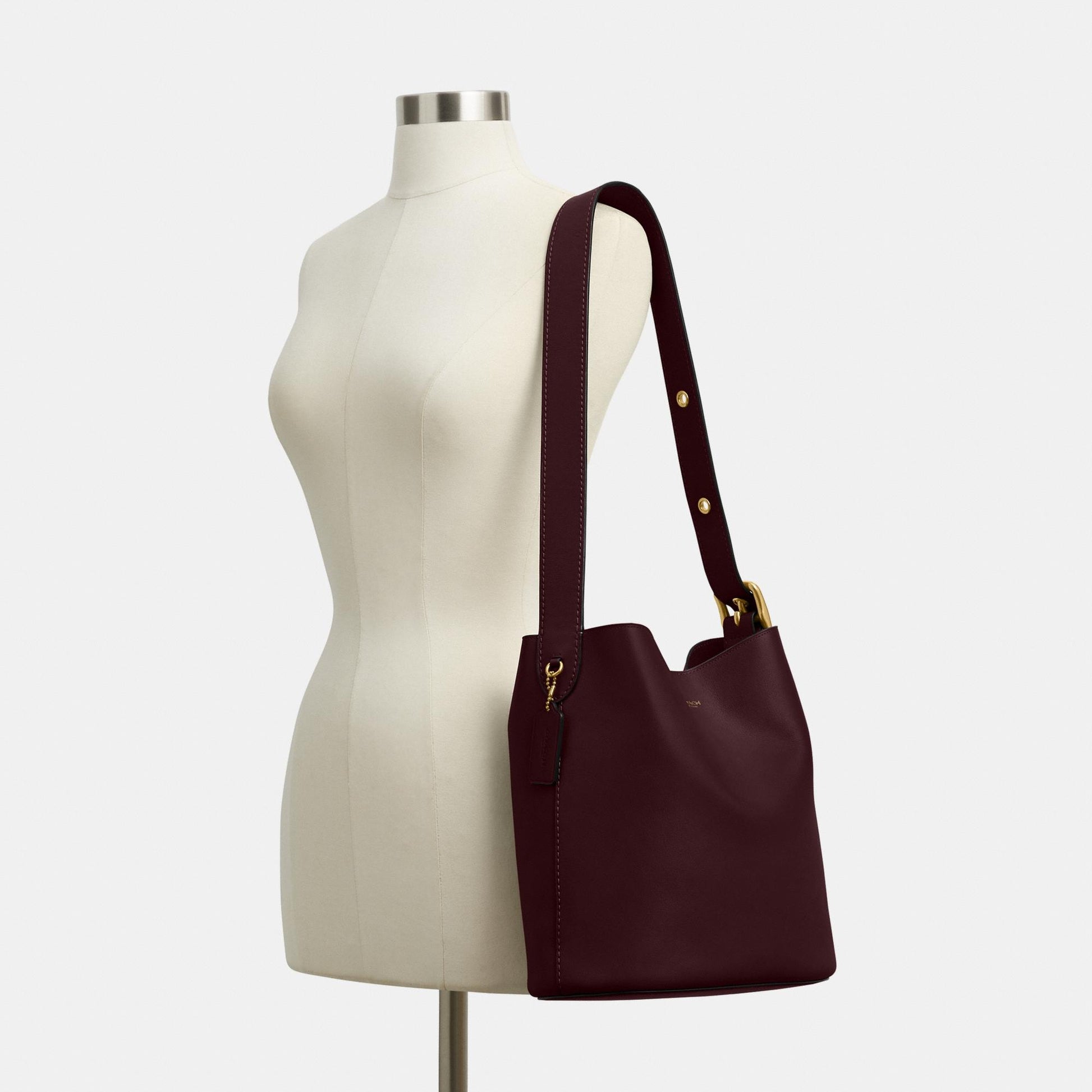 CCC23-Bleecker Bucket Bag-B4/Merlot