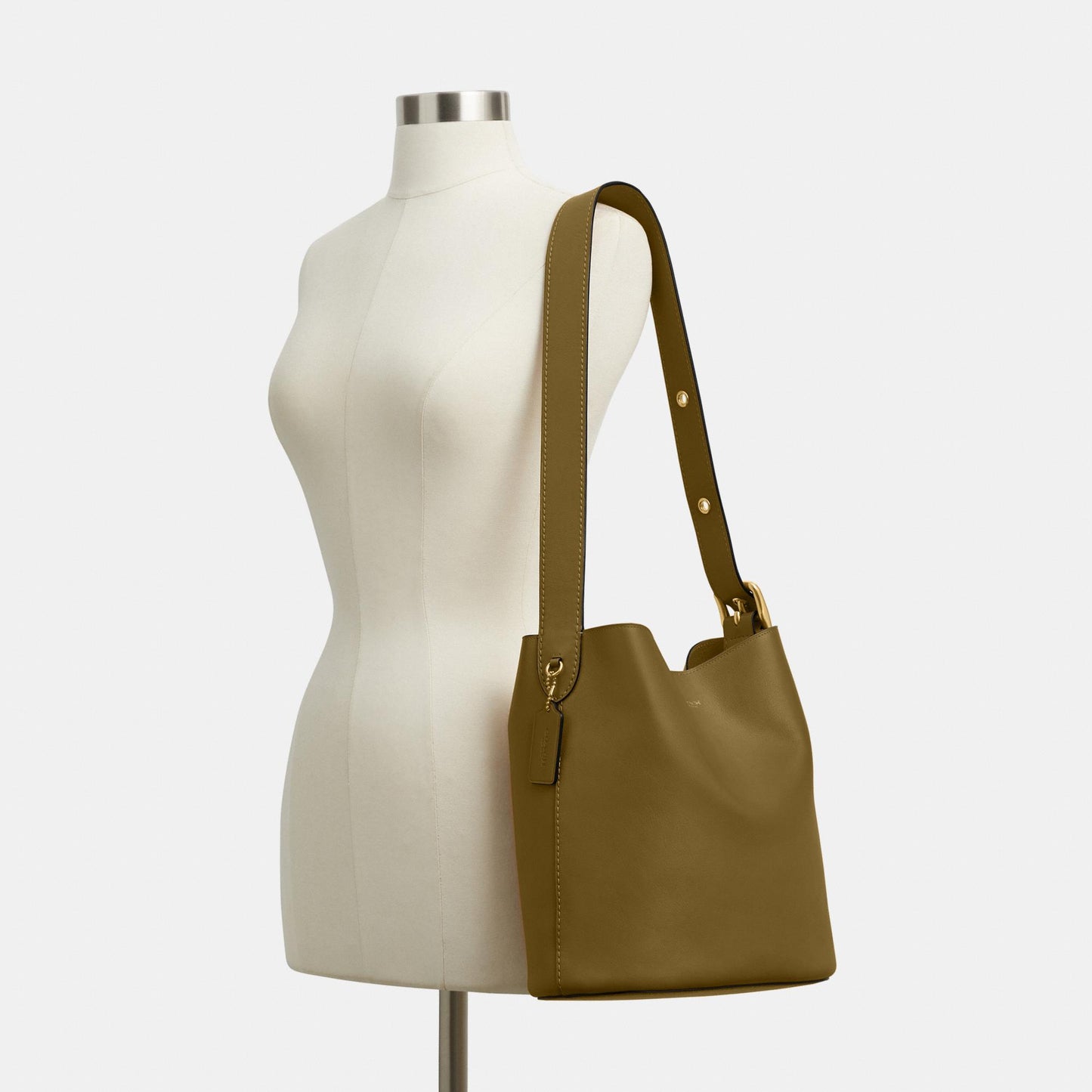 CCC23-Bleecker Bucket Bag-B4/Muted Olive