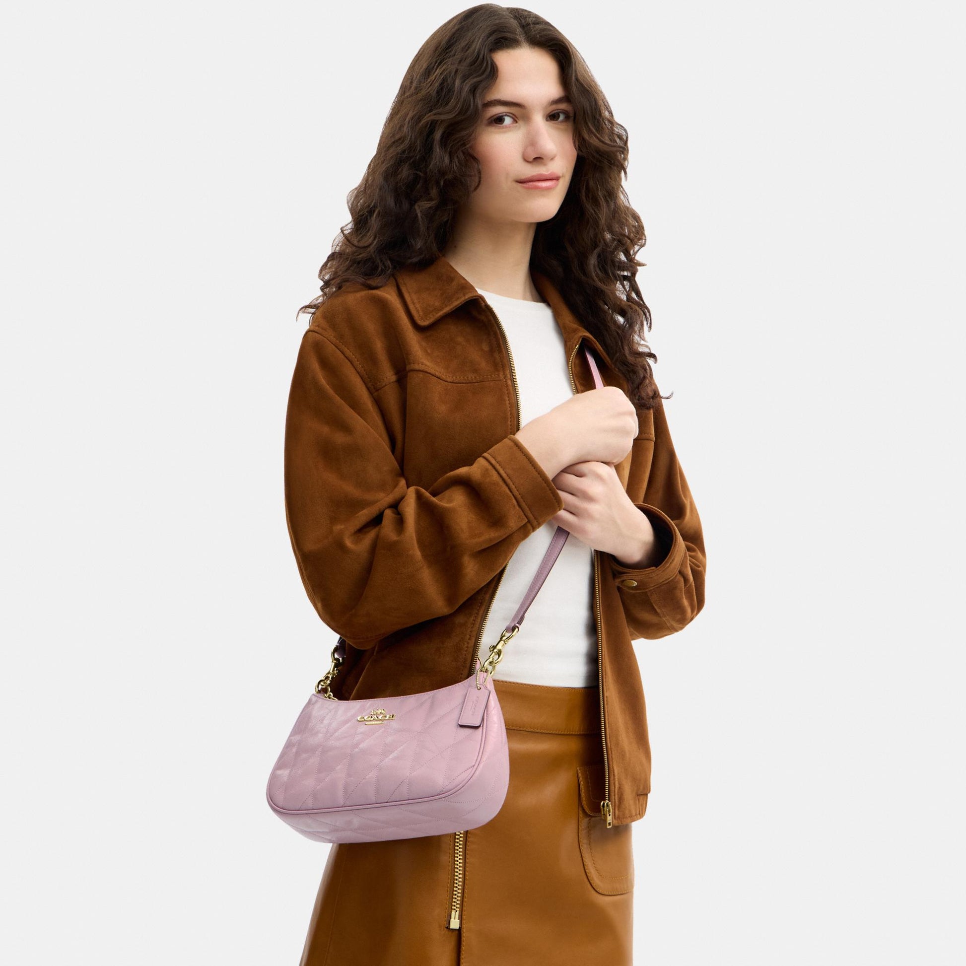 CDY83-Teri Shoulder Bag in Glazed Leather with Quilting-Im/Carnation
