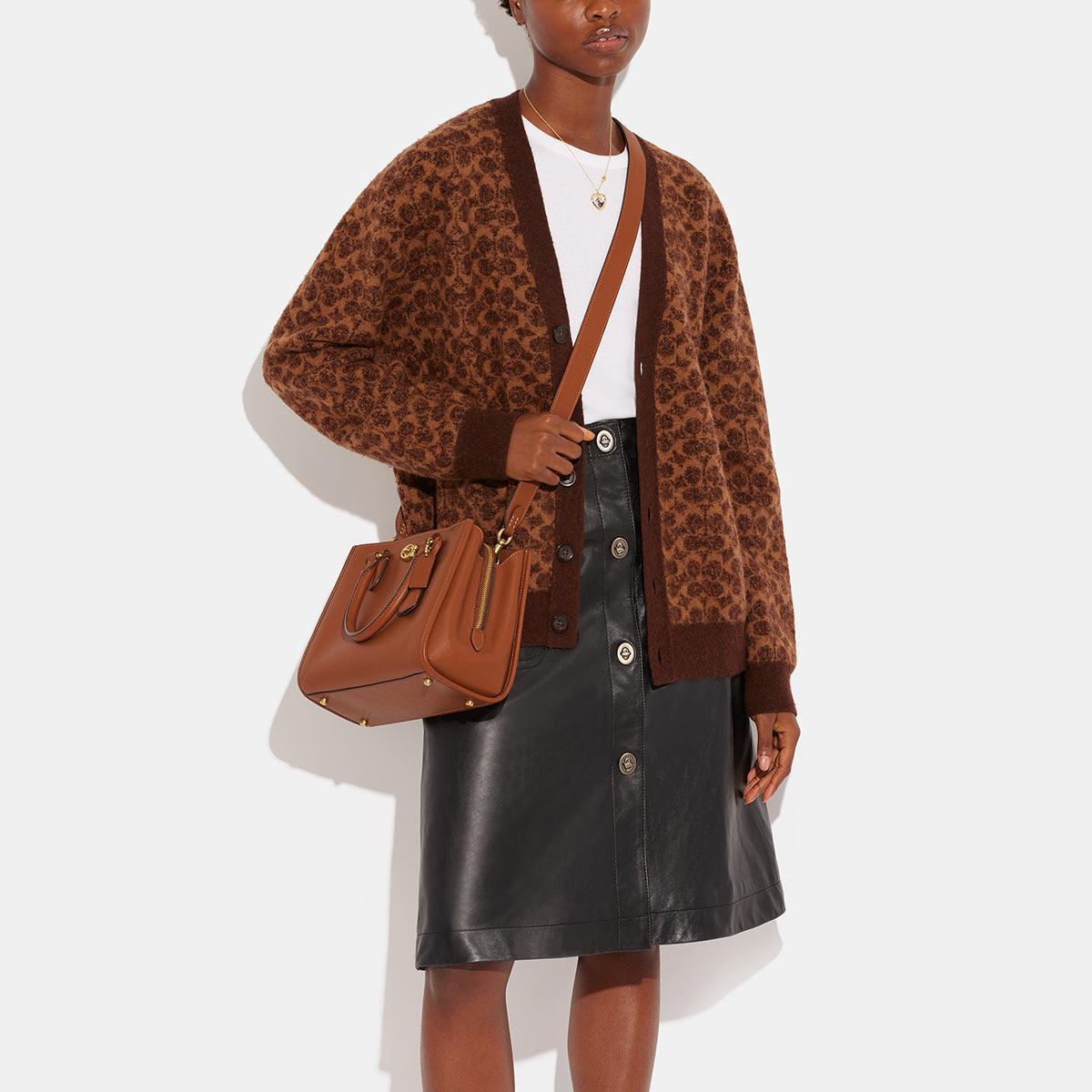 Brooke Carryall 28 - COACH Saudi Arabia Official Site