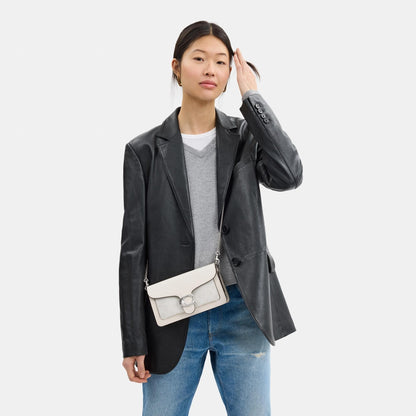 CE774-TABBY CHAIN CLUTCH IN SIGNATURE CANVAS-LH/White Chalk