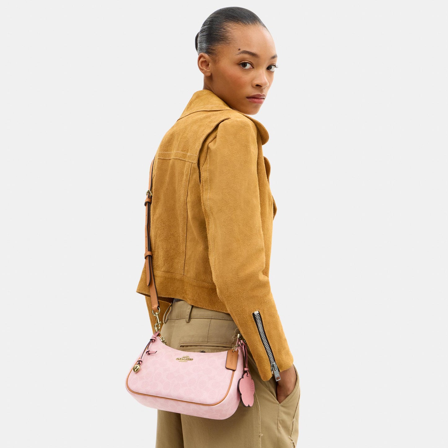 CEA20-Teri Shoulder Bag in Signature Canvas with Charms-Im/Powder Pink
