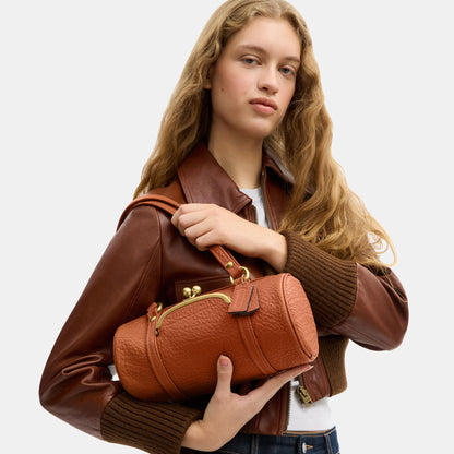 CEM05-The Coach Originals Textured Pebble Leather Kisslock Barrel Bag 28-B4/Amber Brown