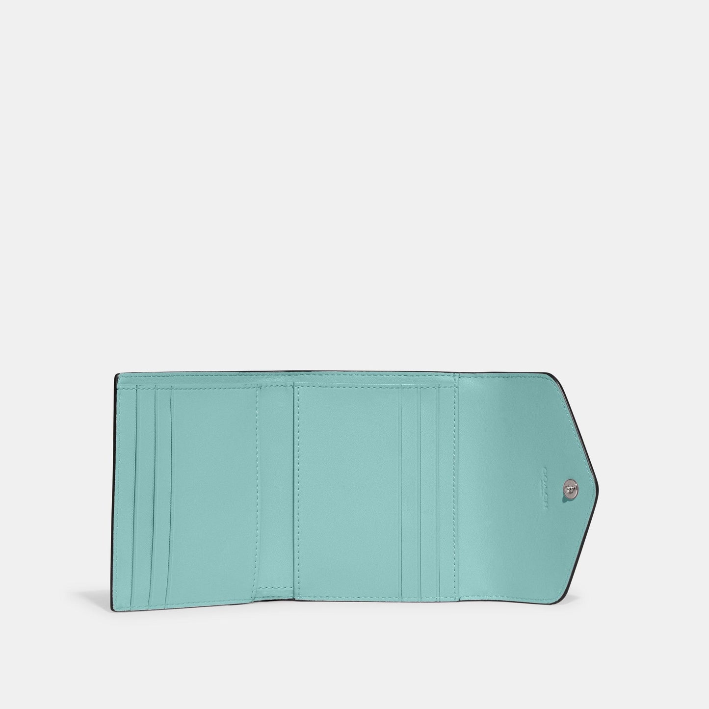 Wyn Small Wallet - COACH Saudi Arabia Official Site