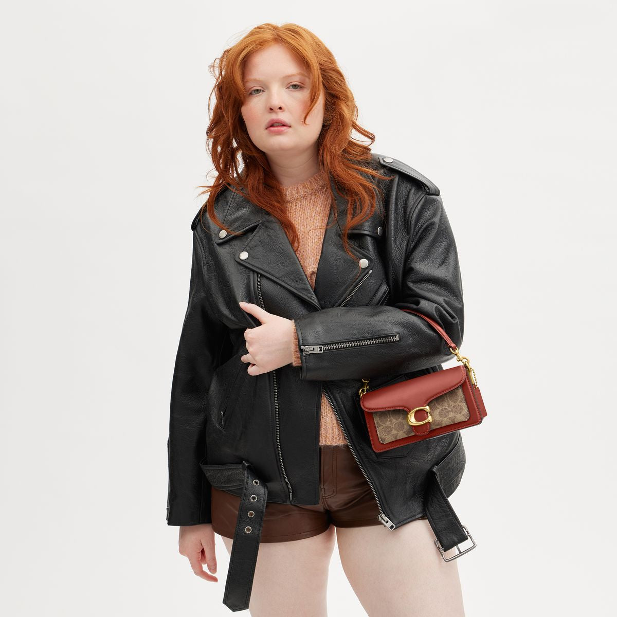 CM569-Tabby Shoulder Bag 20 In Signature Canvas