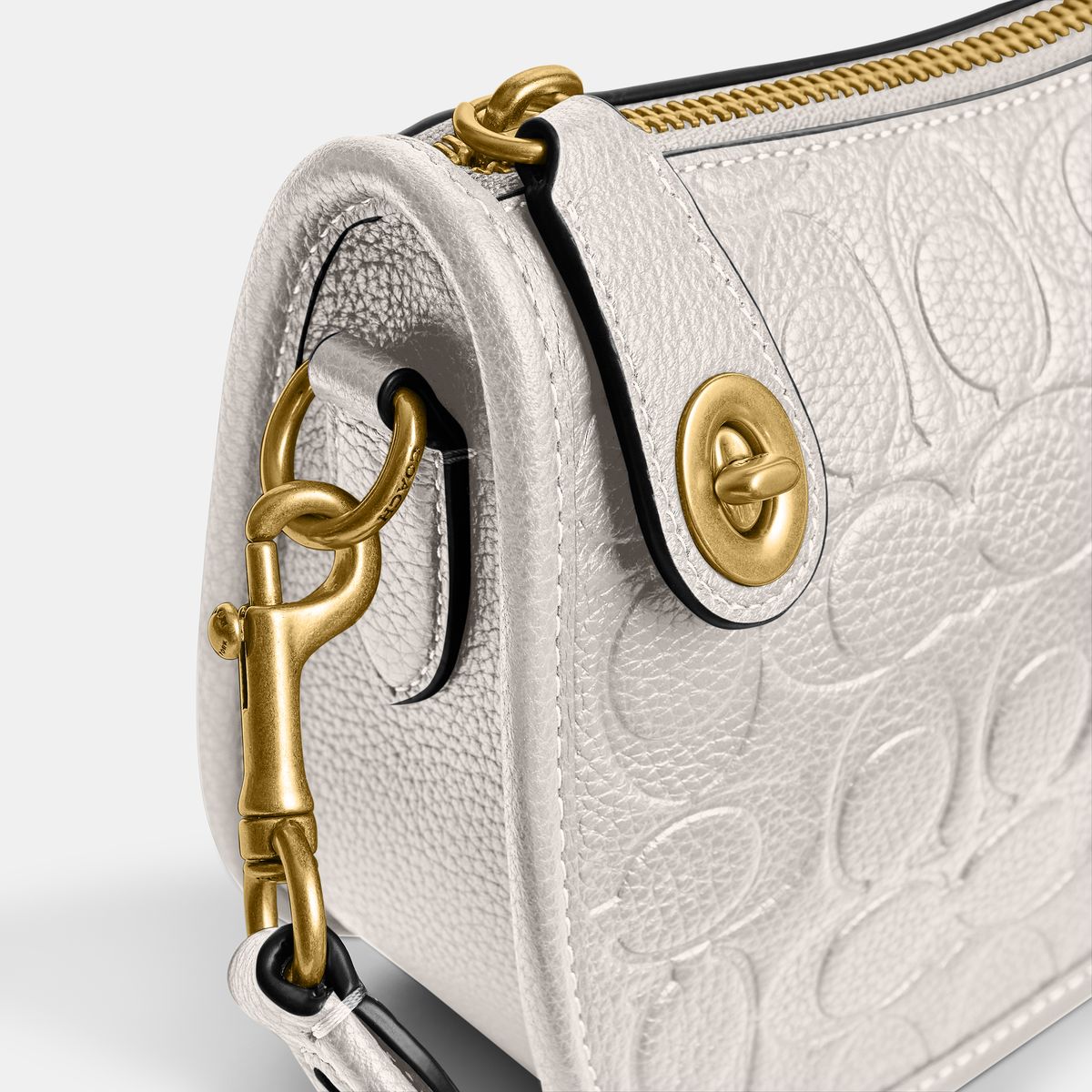 CN055-Swinger In Signature Leather-B4/Chalk