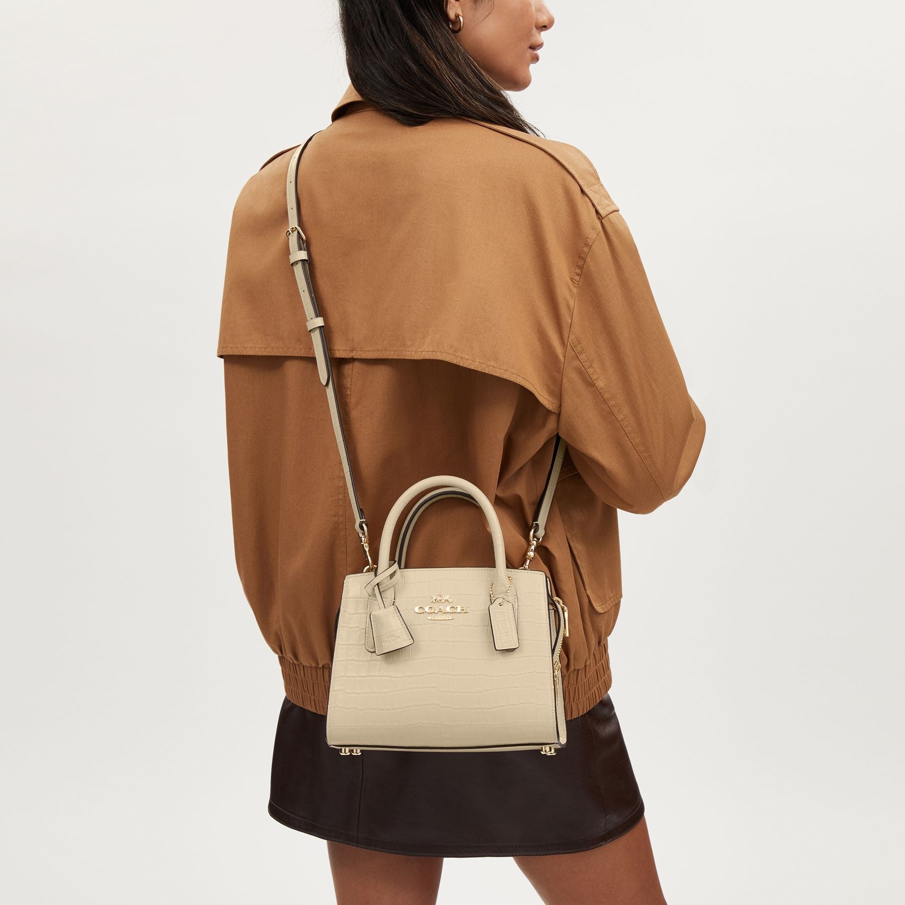 CR105-Andrea Carryall