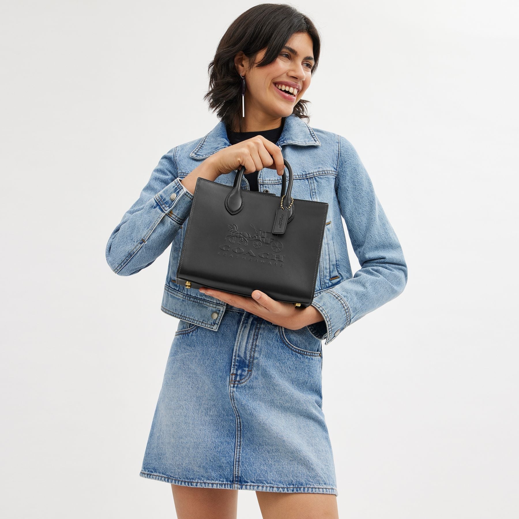 CR681-Ace Tote 26-B4/BLACK