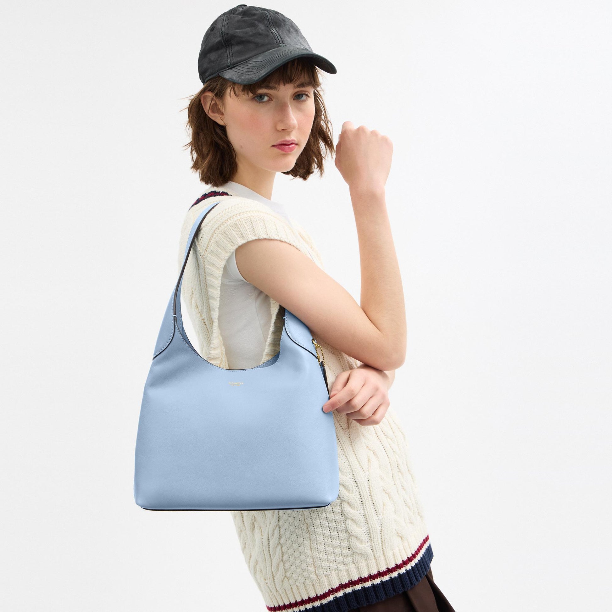 cu068-Brooklyn Shoulder Bag 28-B4/Bluebell