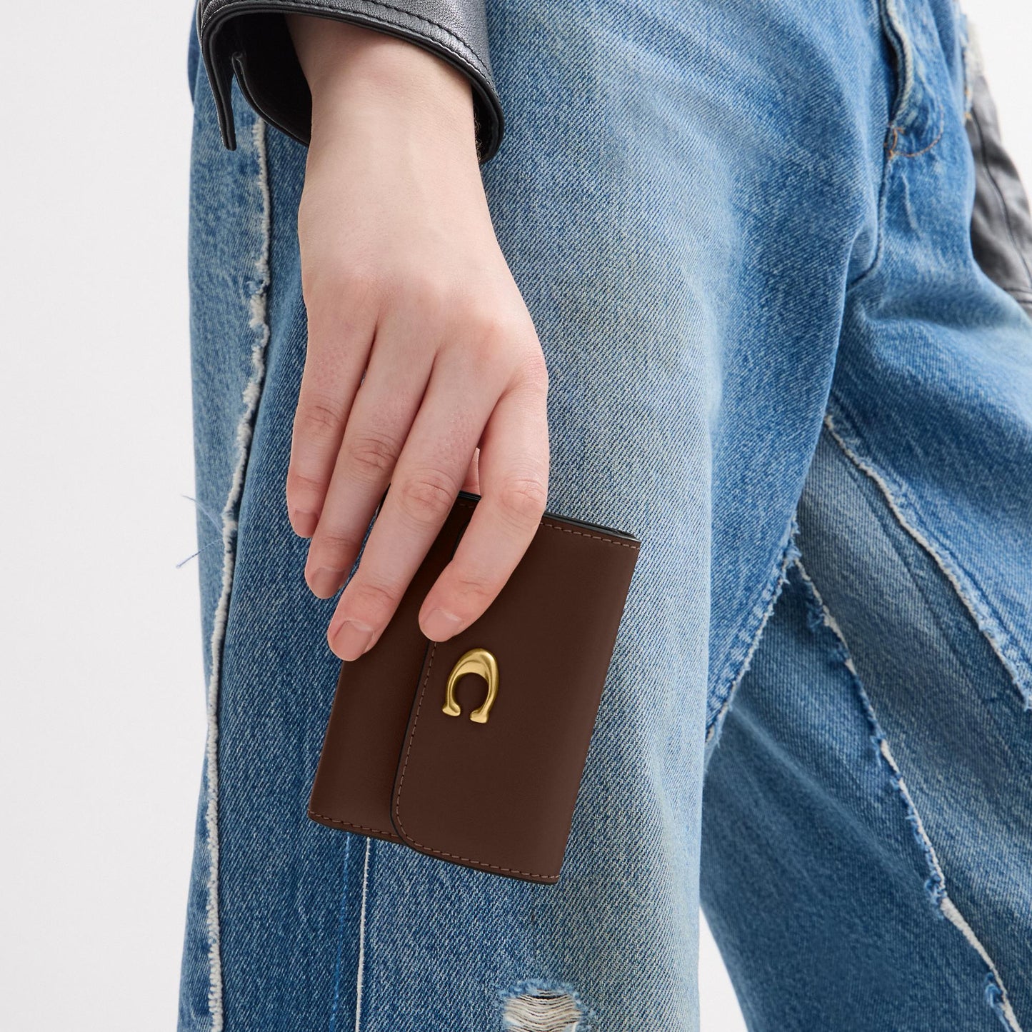 CZ111-Essential Card Holder Wallet-B4/Maple